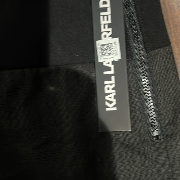 Men’s Karl lagerfeld designer shorts size 2 XL black color pockets new - Picture 2 of 6